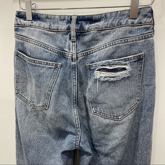 Pacsun Light Wash Distressed Mom Jeans Cotton - Picture 5 of 10